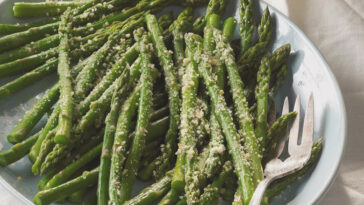 Garlic Parmesan Asparagus