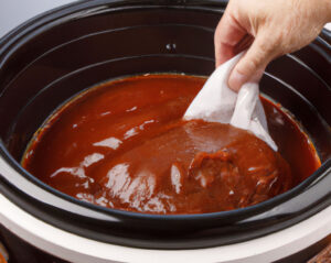 How to Thicken BBQ Sauce in Crock Pot